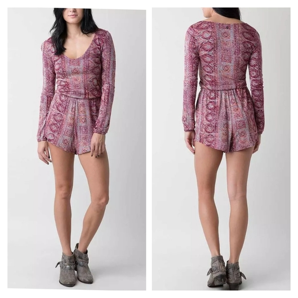 Billabong See The Sun Romper V Neck Longsleeve Elastic Waist Size Medium - Picture 1 of 11